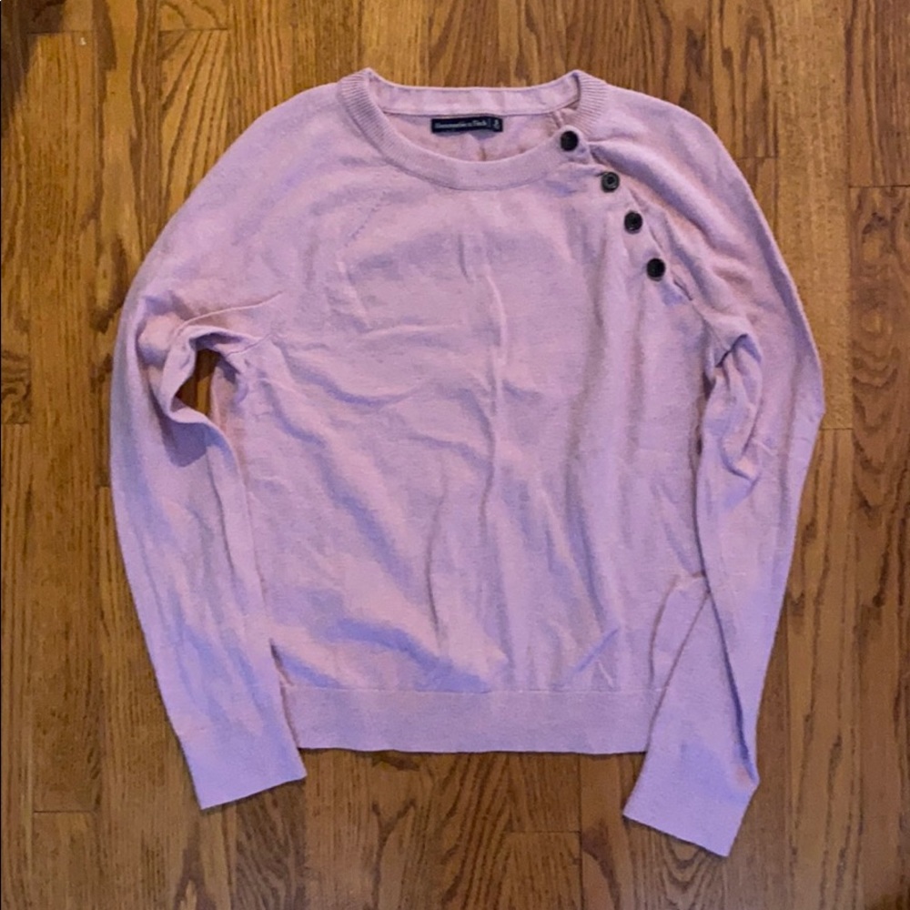 Abercrombie mauve pink crewneck cotton sweater button shoulder detail S